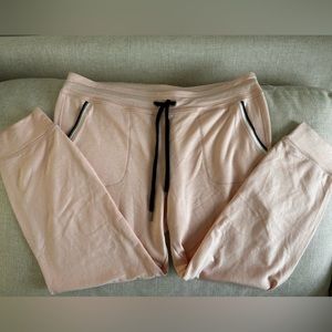 NWOT Calvin Klein performance stretch womens XL joggers